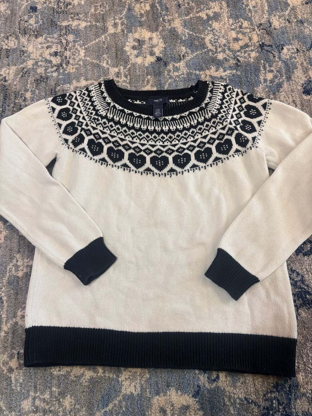 GapKids Sweater Size XL White Black Fair Isle Heart Pattern Crewneck